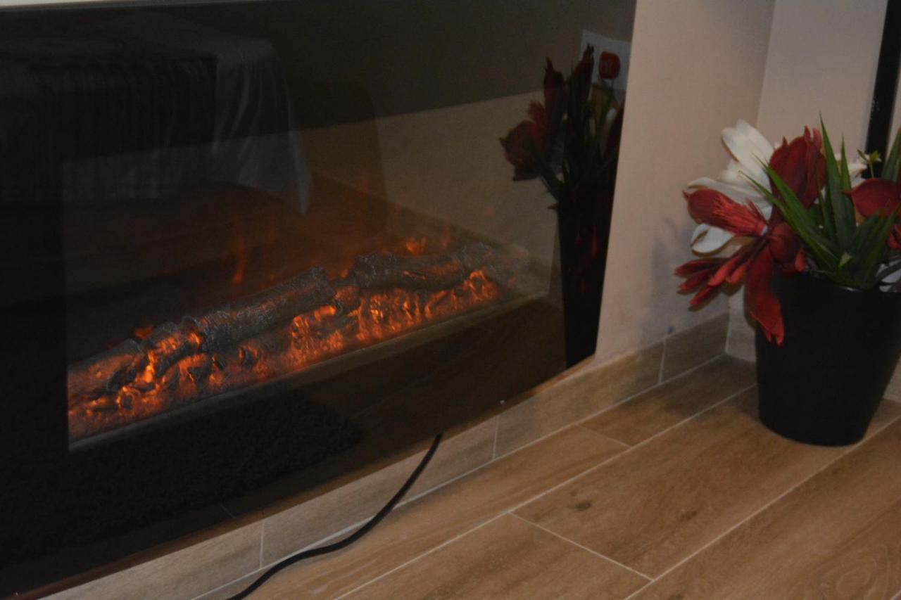 Casa Rural La Zzinetina Con Jacuzzi Constantina Eksteriør billede