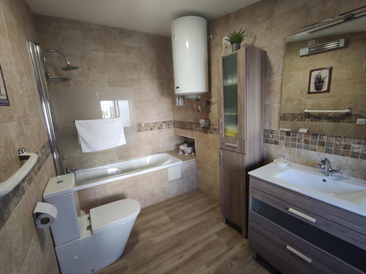 Casa Rural La Zzinetina Con Jacuzzi Constantina Eksteriør billede
