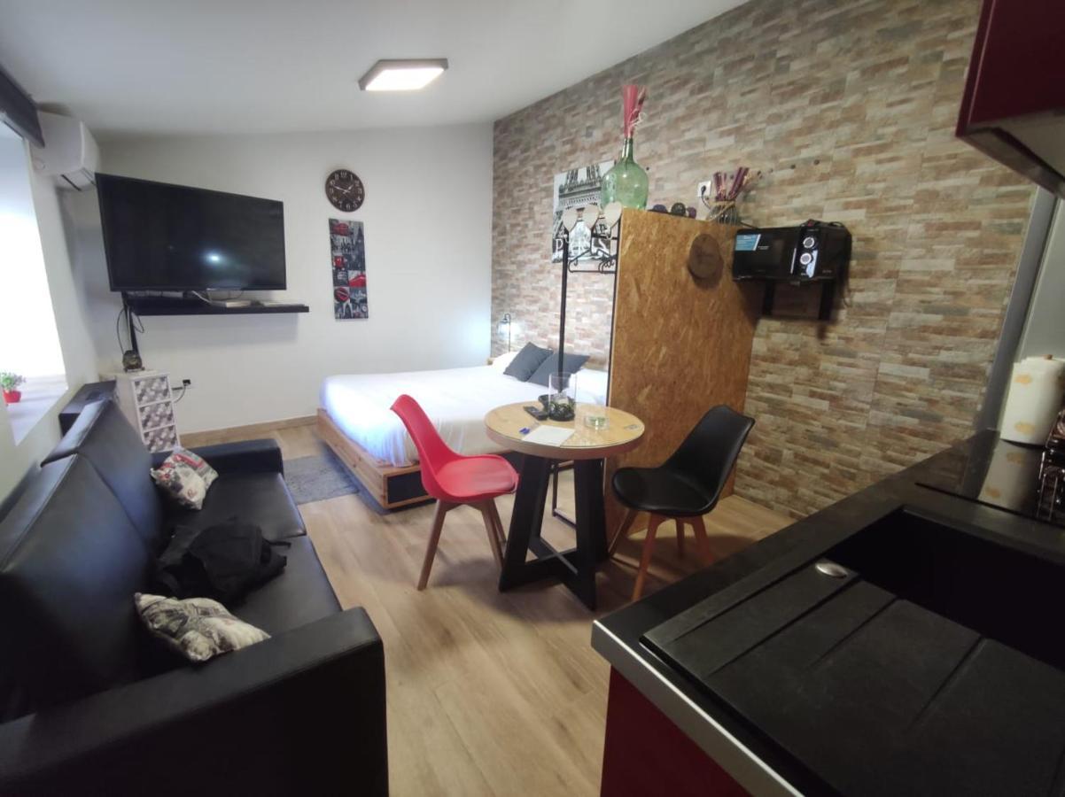 Casa Rural La Zzinetina Con Jacuzzi Constantina Eksteriør billede