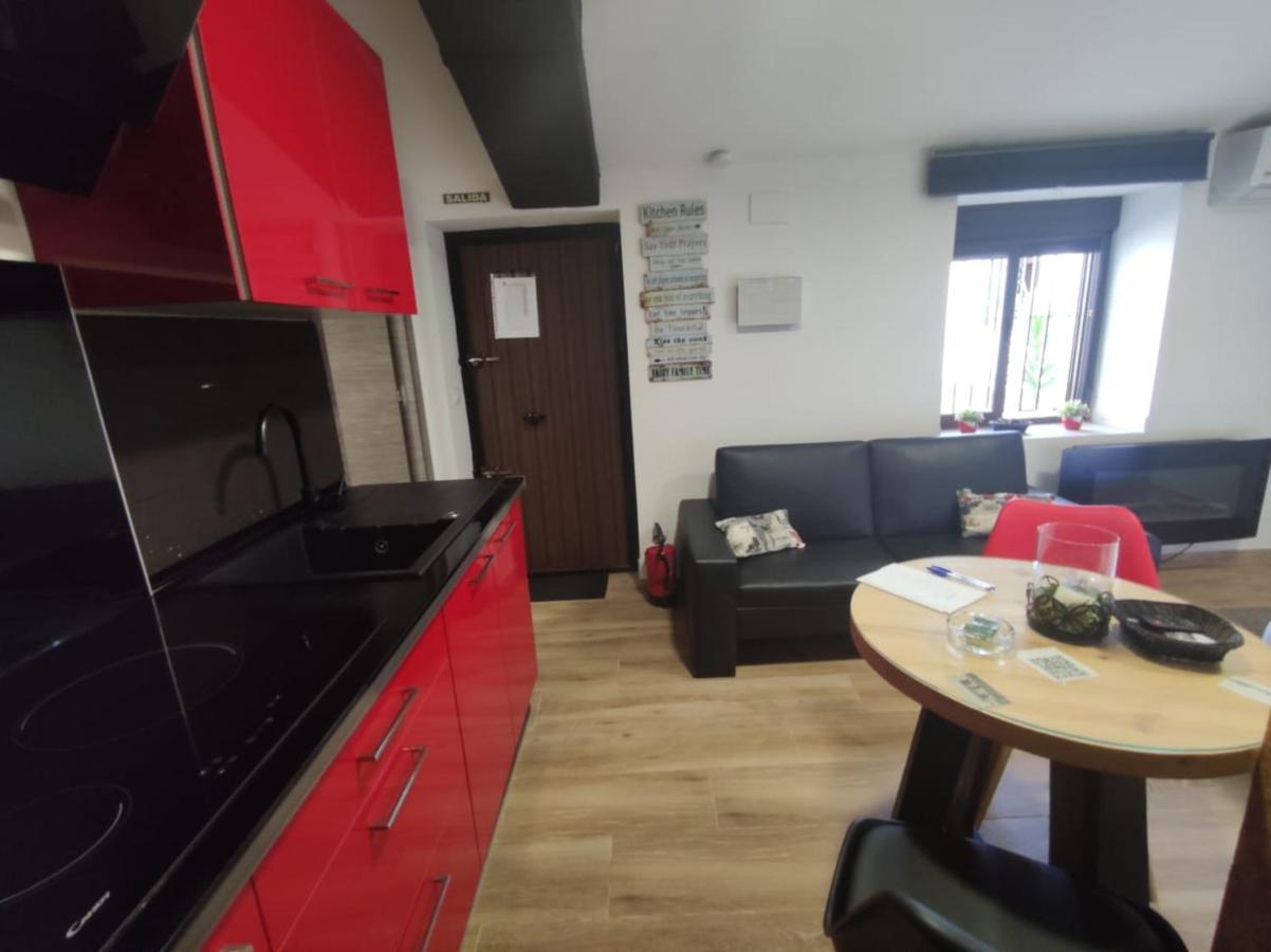 Casa Rural La Zzinetina Con Jacuzzi Constantina Eksteriør billede