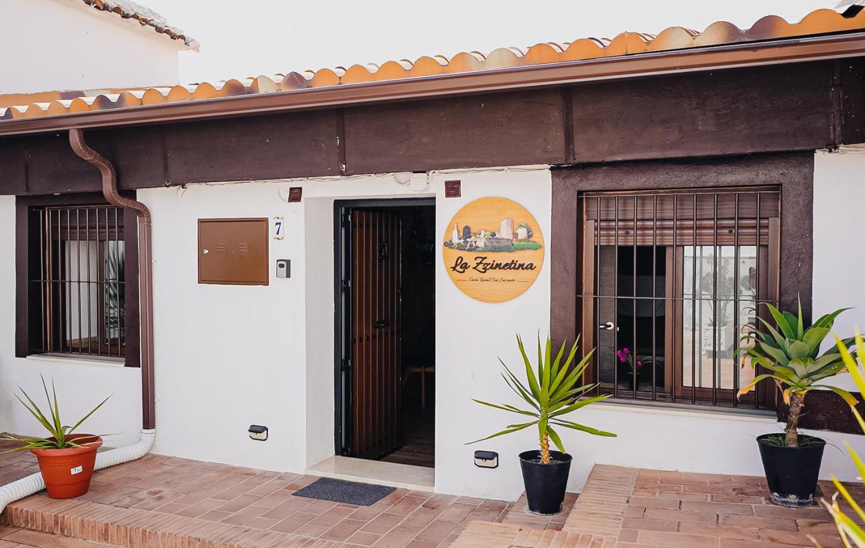 Casa Rural La Zzinetina Con Jacuzzi Constantina Eksteriør billede
